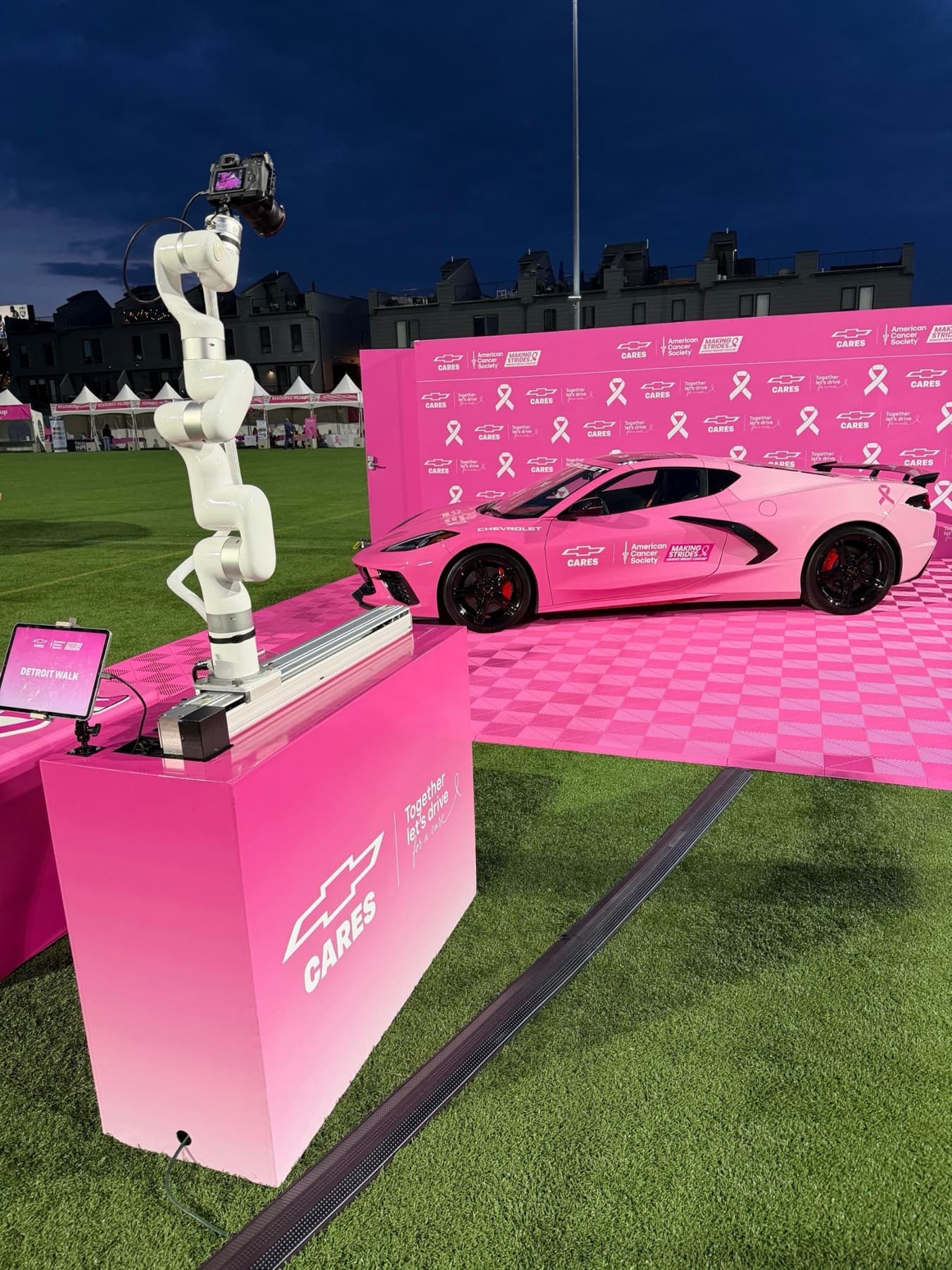 Chevrolet at Making Strides Detroit: Slow-Motion Robot Camera Videos Delivered by a Wristband Tap